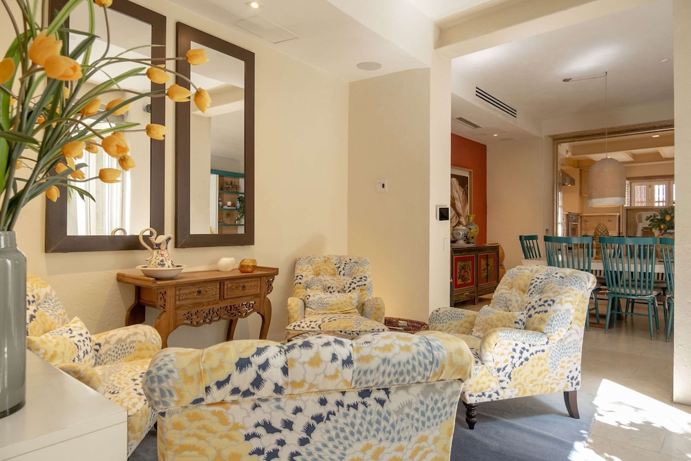 w Fantastic House w Amazing Pool in Cartagena