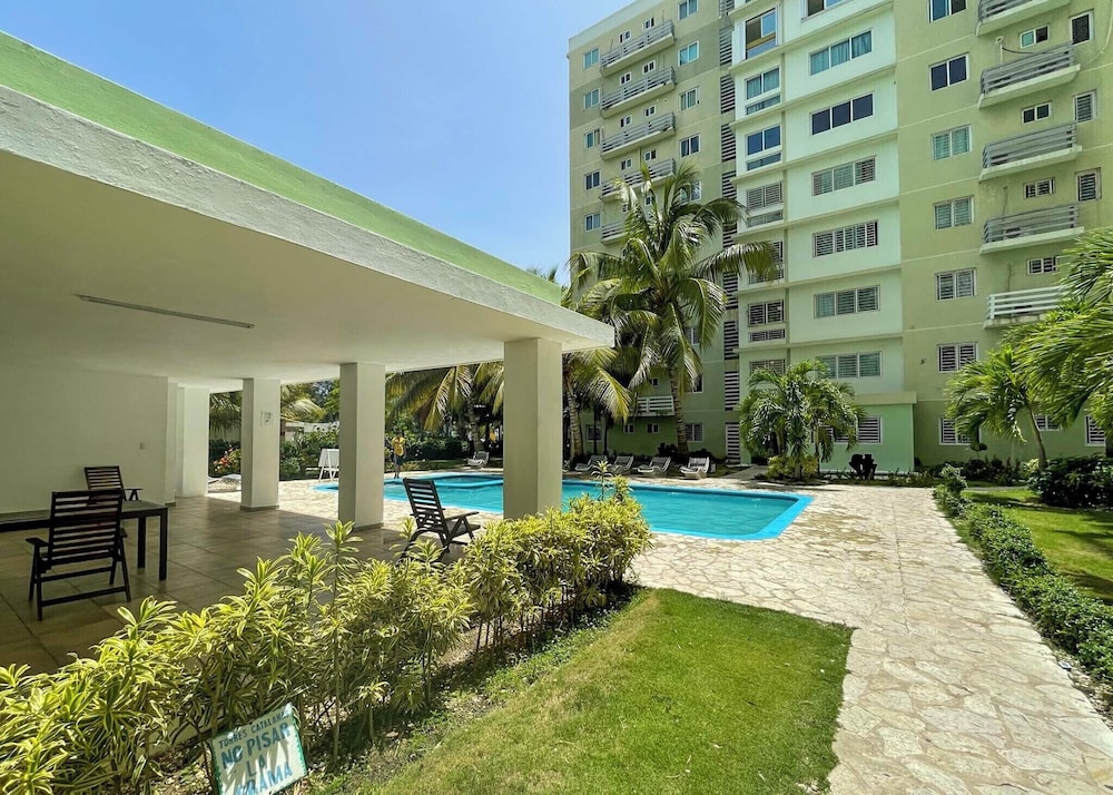 Oceanfront Condo in Ave. España Sleeps 8