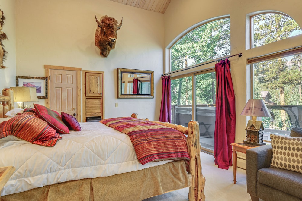 Steps to Ski Shuttle: Breckenridge Home w/ Hot Tub