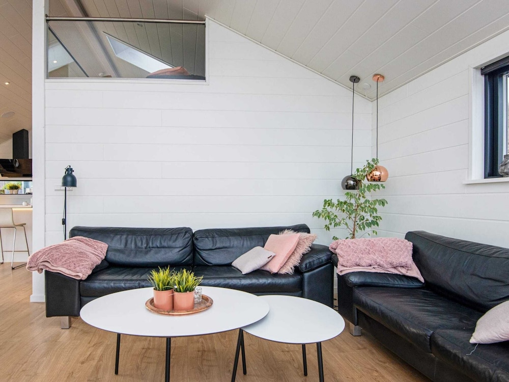 6 Person Holiday Home in Aabenraa view 3