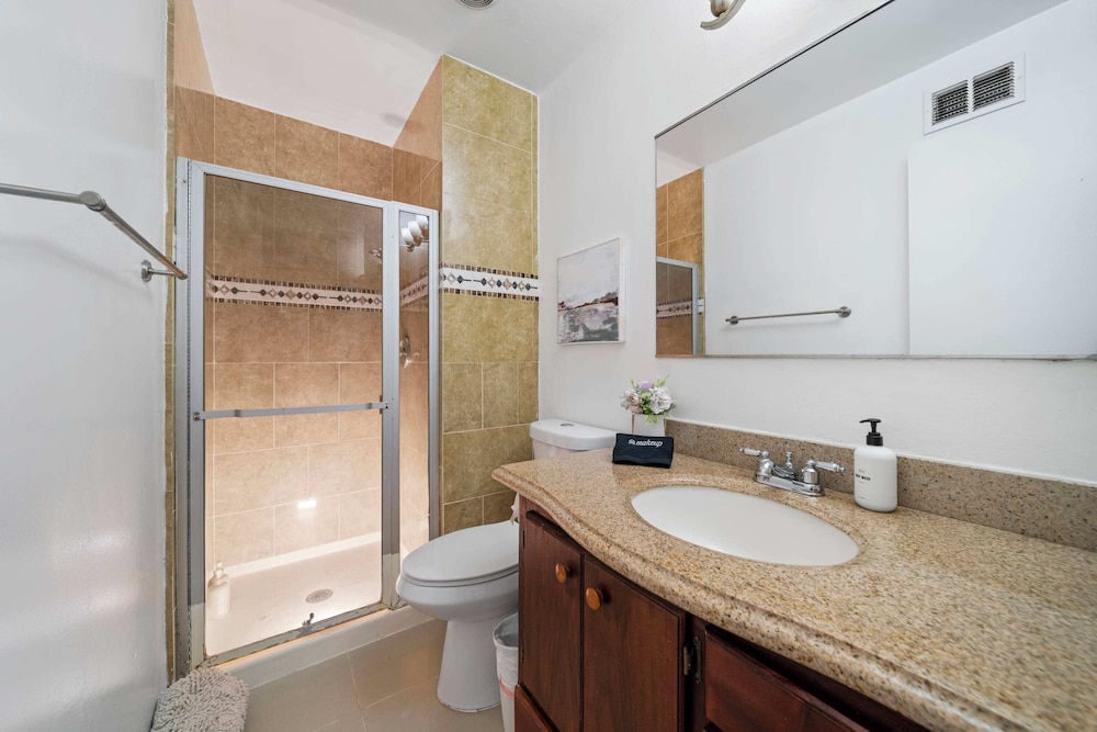 @ Marbella Lane - Serene and Pristine Home