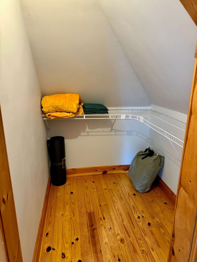 Free Parking - Prime Location - Downtown