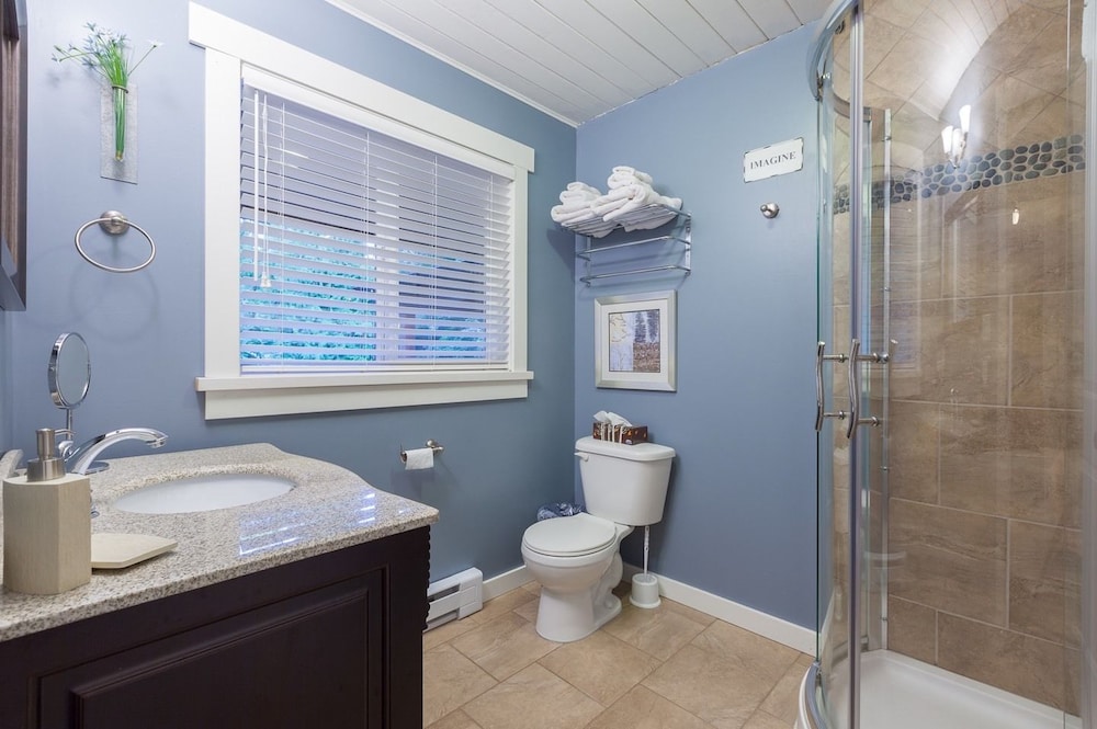 Creekside B & B