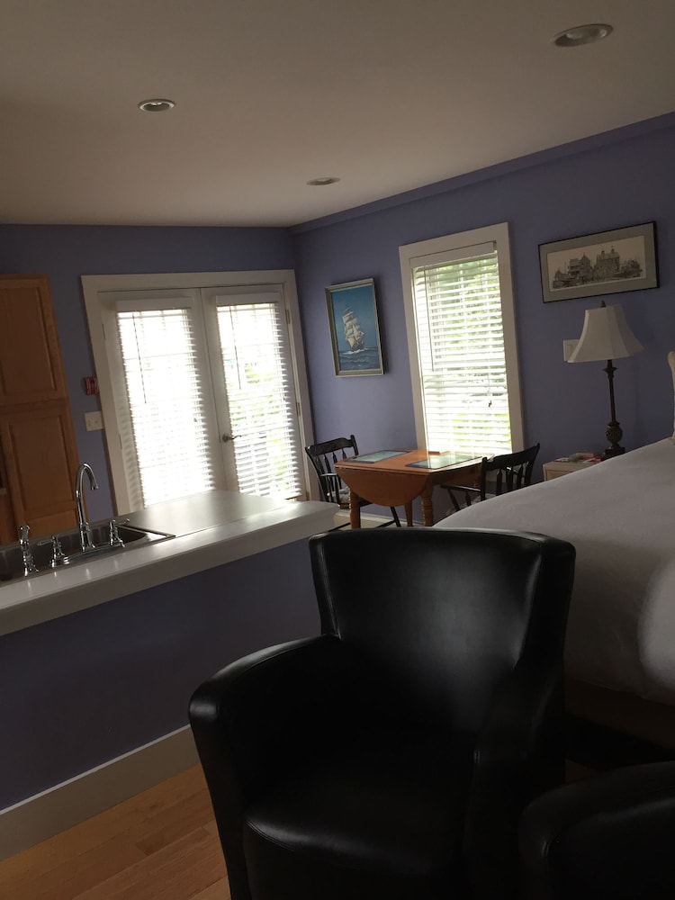 Scotch Hill Inn - Property Image 21