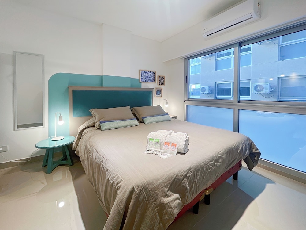 Ayres Suites Moreno