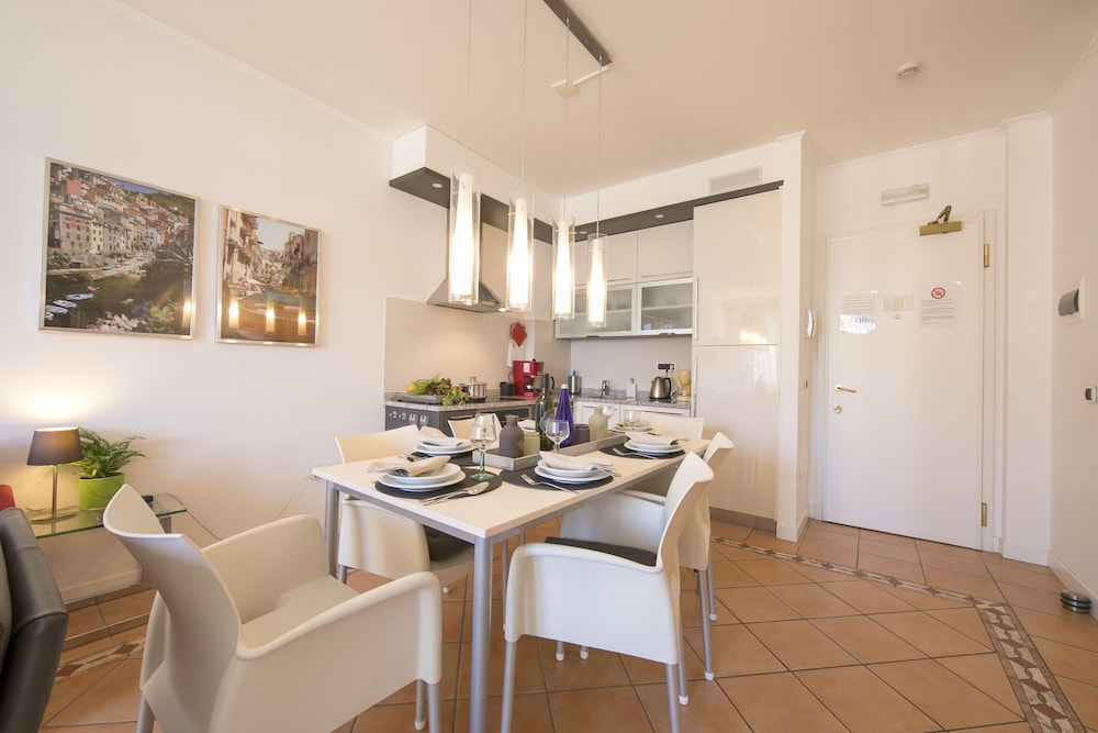 Porto Letizia P6 photo 2