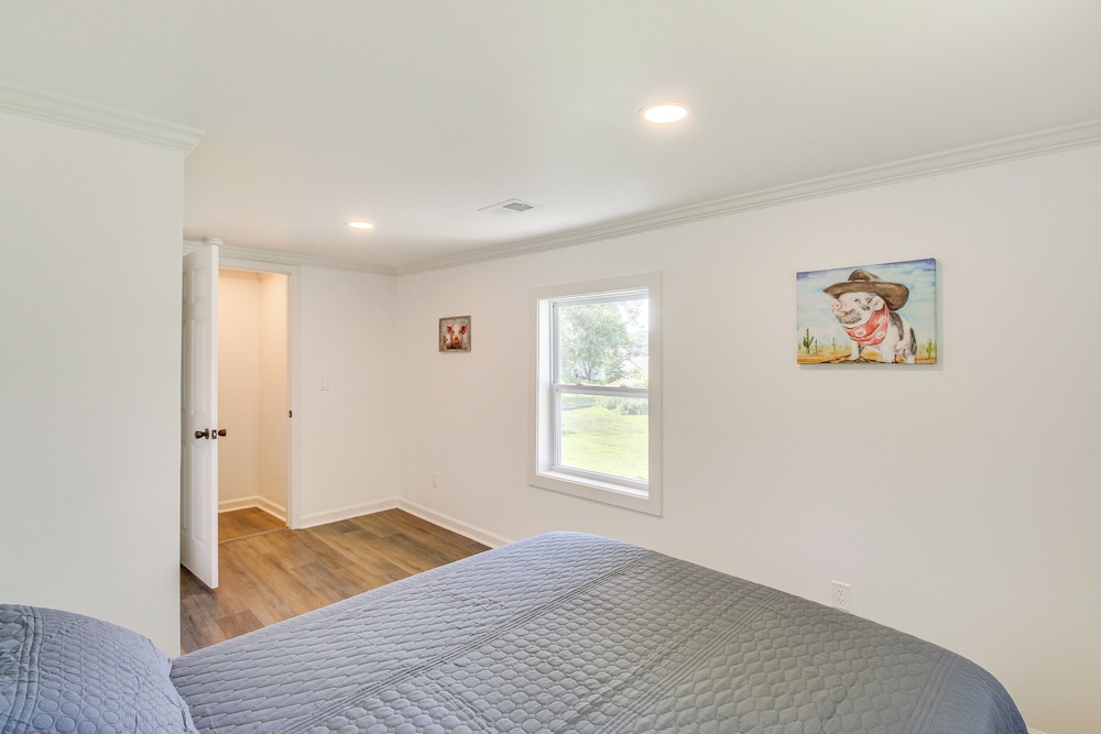 11 Mi to Smithville Lake: Private Home Near Winery