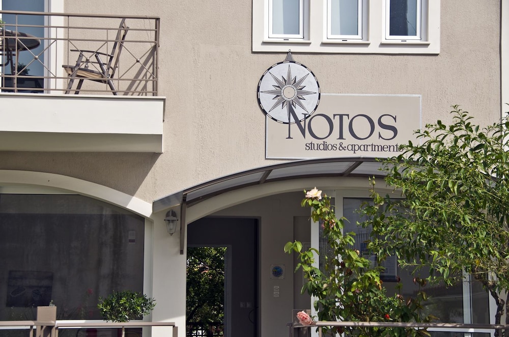 Notos Luxury Studios view 3