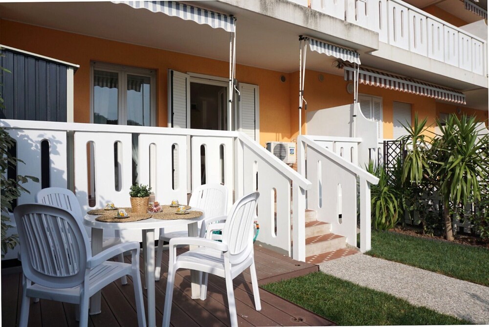 Fantastic Flat With Garden-beahost view 4