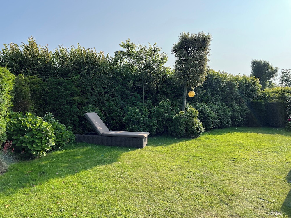 Countryside View Bungalow Near Dunes