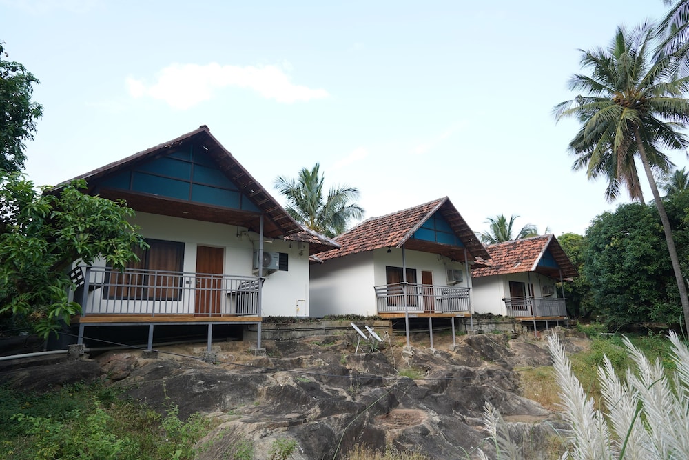 Mango Village