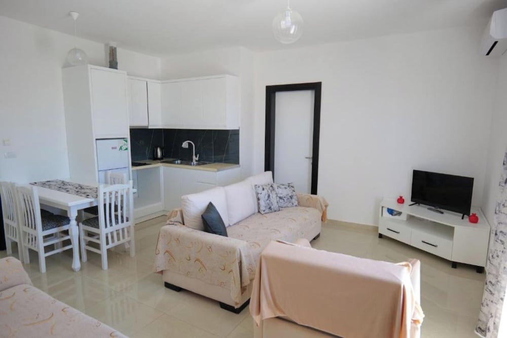 Vila Xhafa