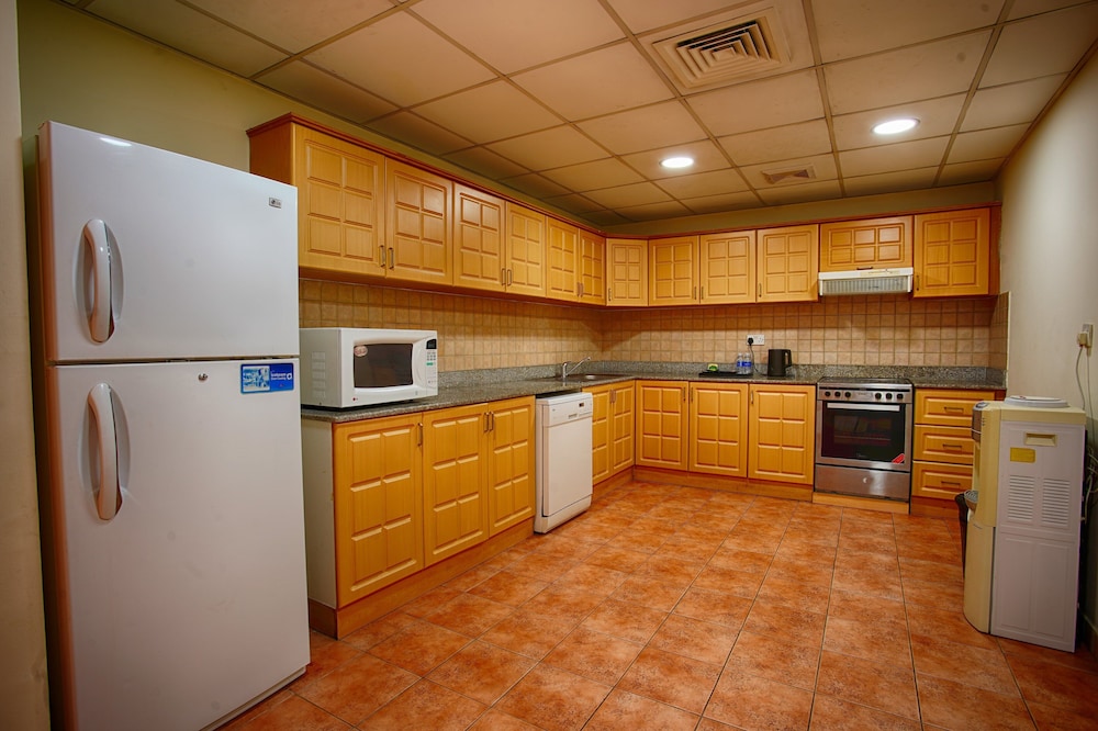 Al Faris Suite 2