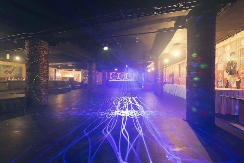 meeting & event spaces