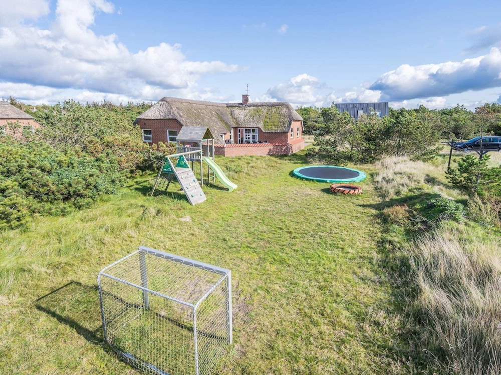 8 Person Holiday Home in Blavand