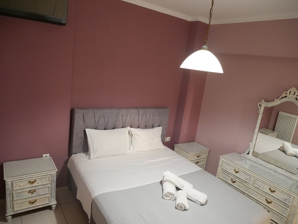 Gio s Central Cosy Apartment With Private Balcony