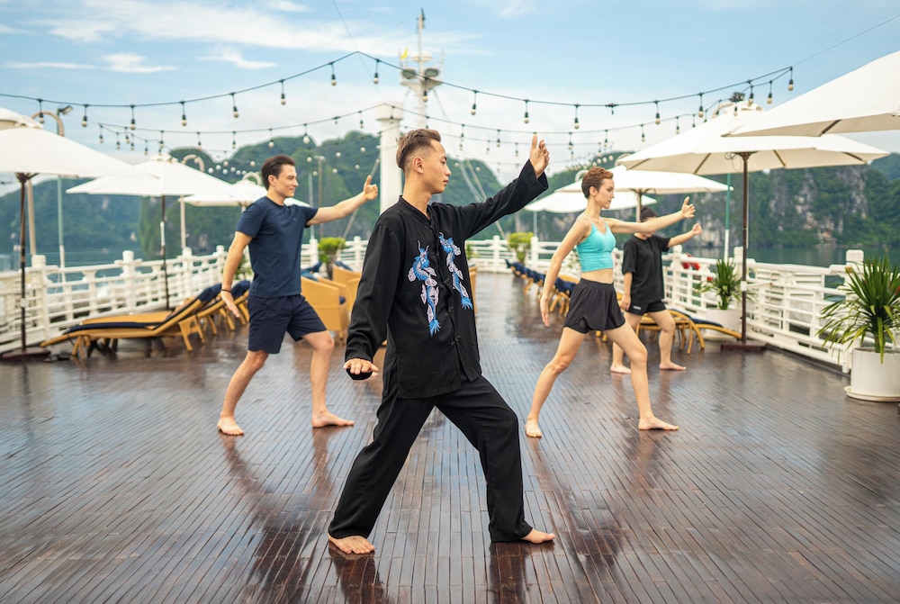 The Au Co Cruises