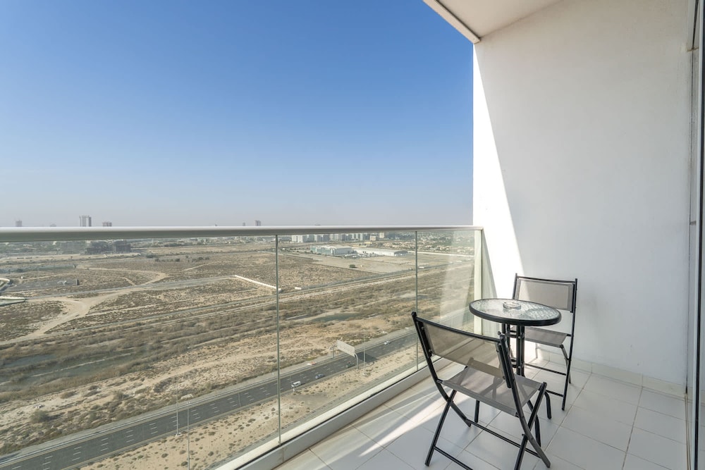 Majestic Studio in Damac Carson C