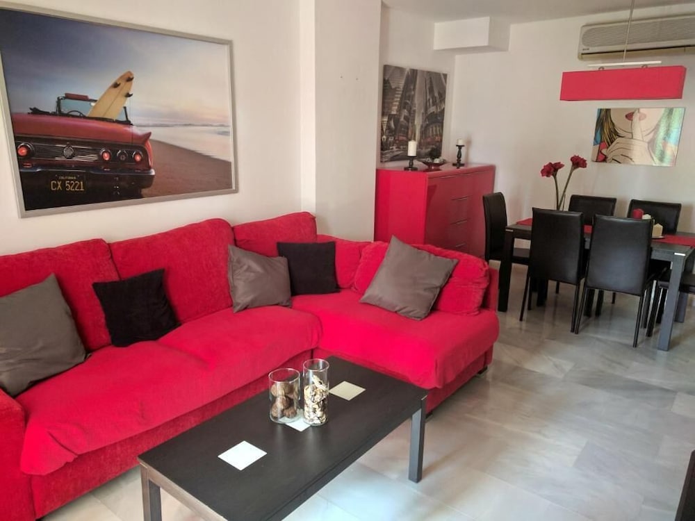Sky Sea Holidays Mi Capricho