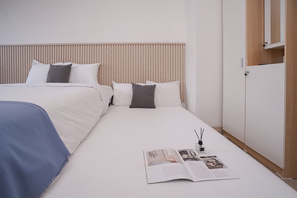 Spacious Comfy Studio Room At Collins Boulevard Apartment