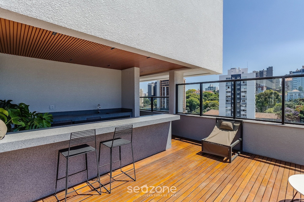 Charming Studio With Pool in POA Grb0917