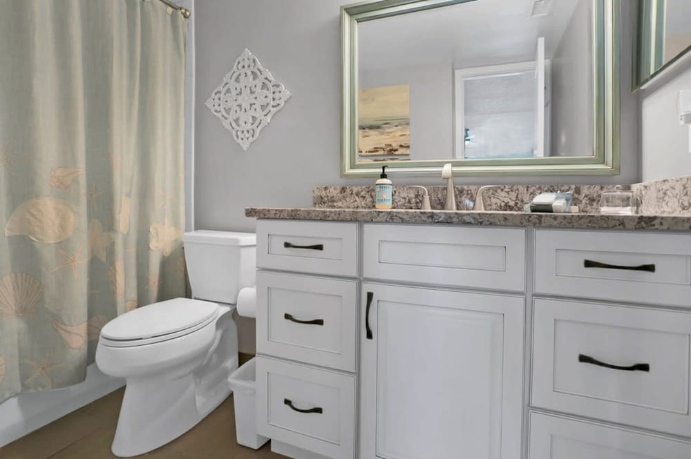 Oceanfront Pool Beach Gear Tennis Smart TVs