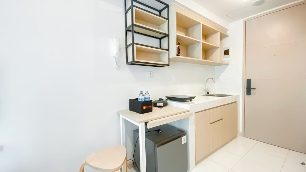 Cozy And Homey Studio At Apartment Tokyo Riverside Pik 2