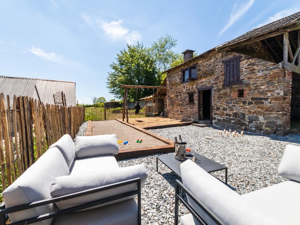 Country House Near Coo Waterfalls With Jacuzzi