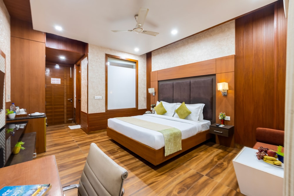 The global hotel by golden place