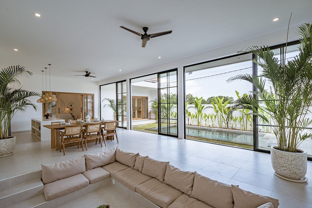 Villa Lume Pererenan