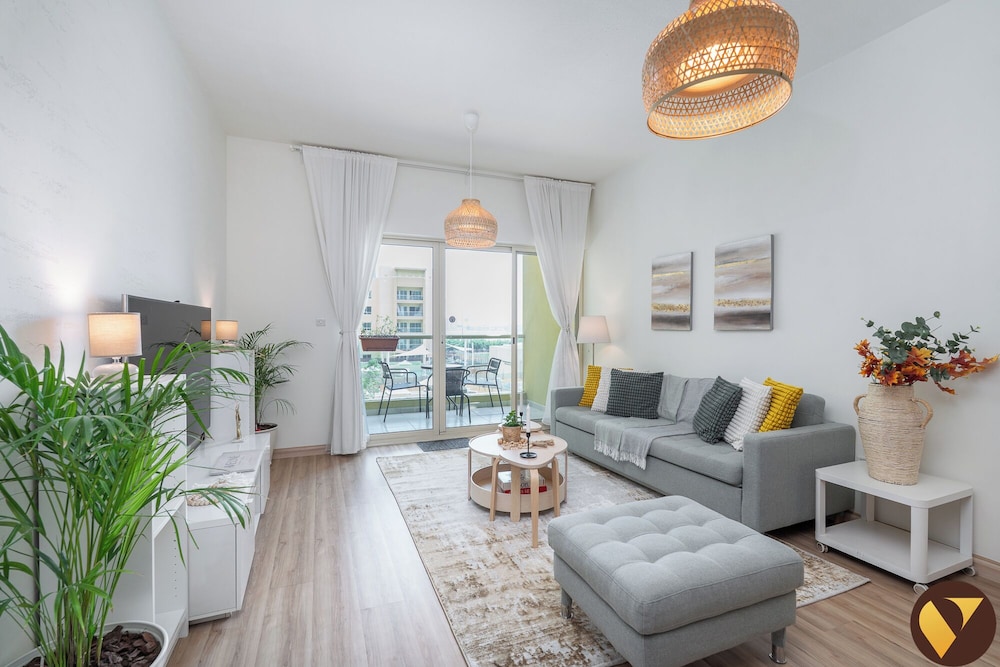 Modern 1 Bedroom Apartment in The Greens
