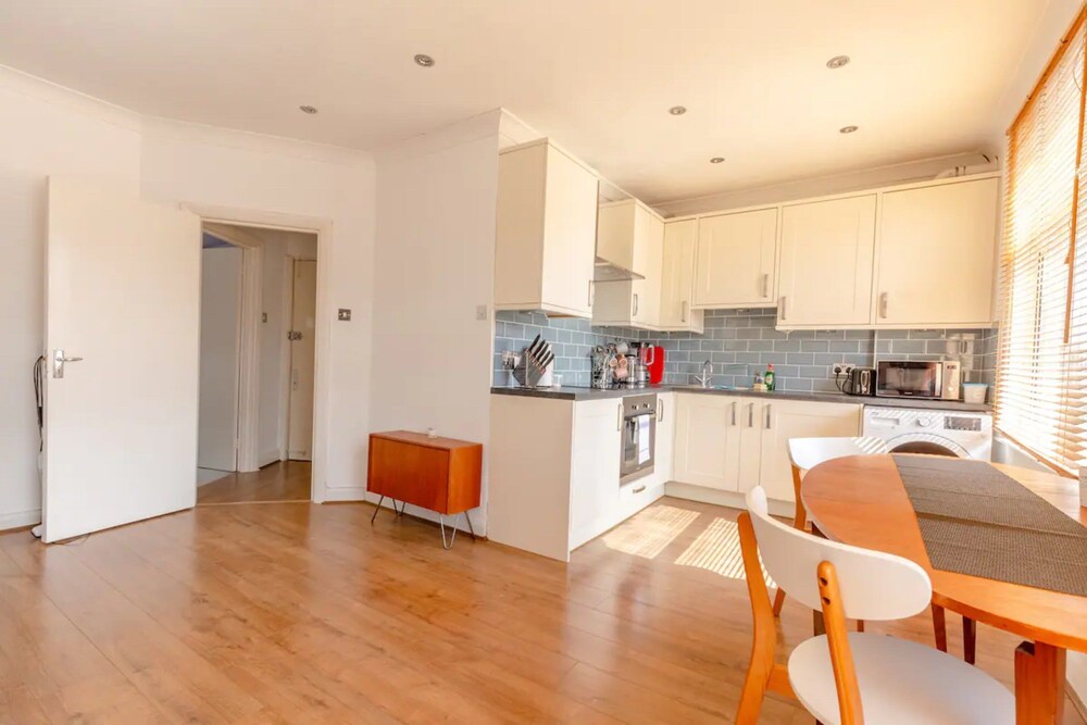 Cosy 1 Bedroom Apartment in North Maida Vale
