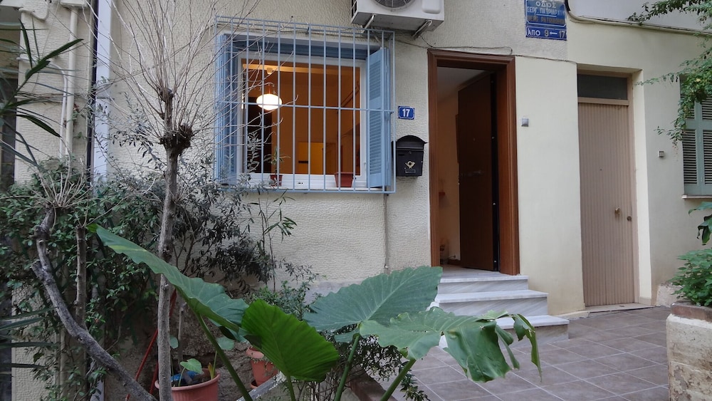 Apartment at Lykavitos 1 bed 2 pers