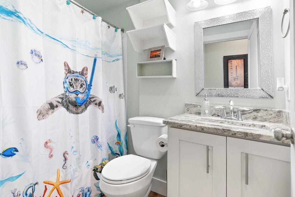 Laguna Sunrise Water Views, Private Pool + Minutes to Padre Island & Beaches