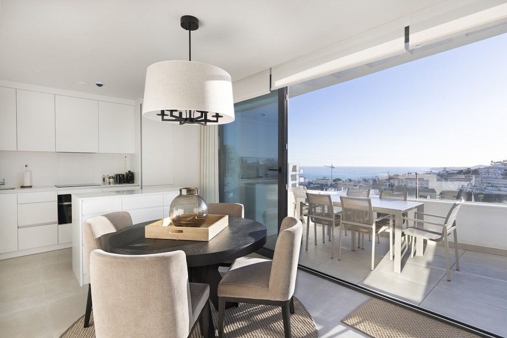 Horizon Top Floor Apartment Higueron