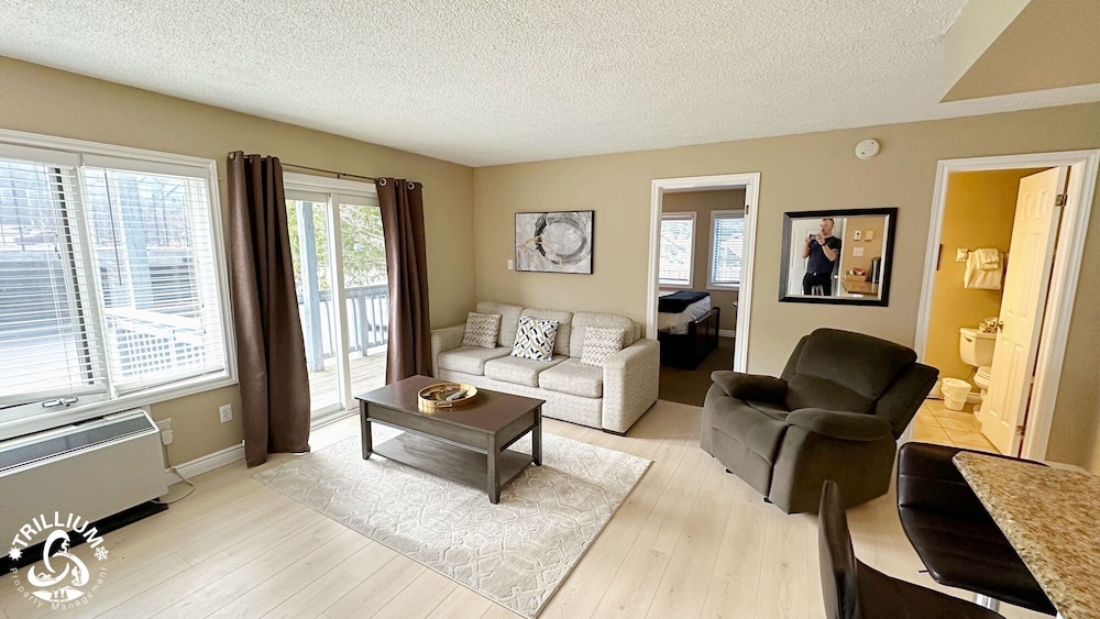 Blue Mtn 1 Bedroom with Mountain View
