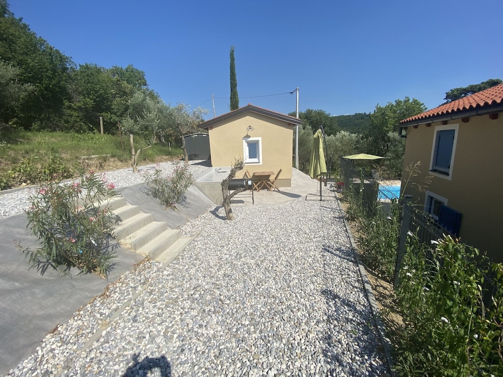Photo 28