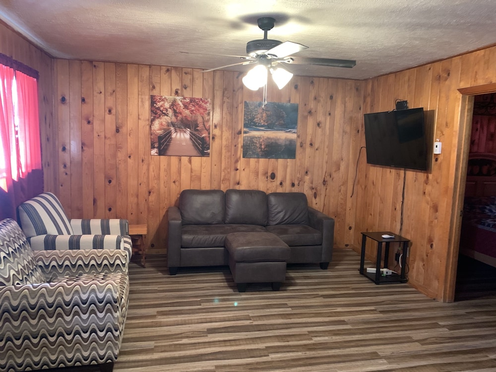 South Fork Lodge & RV Park