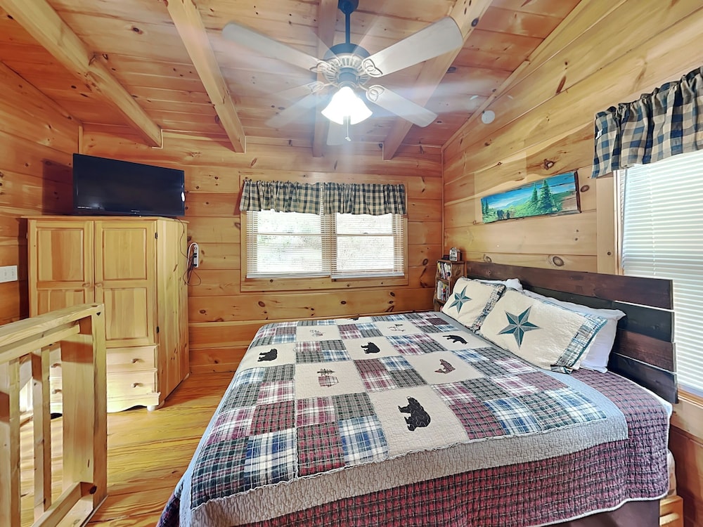 Scooter Bears Den by Jackson Mountain Rentals