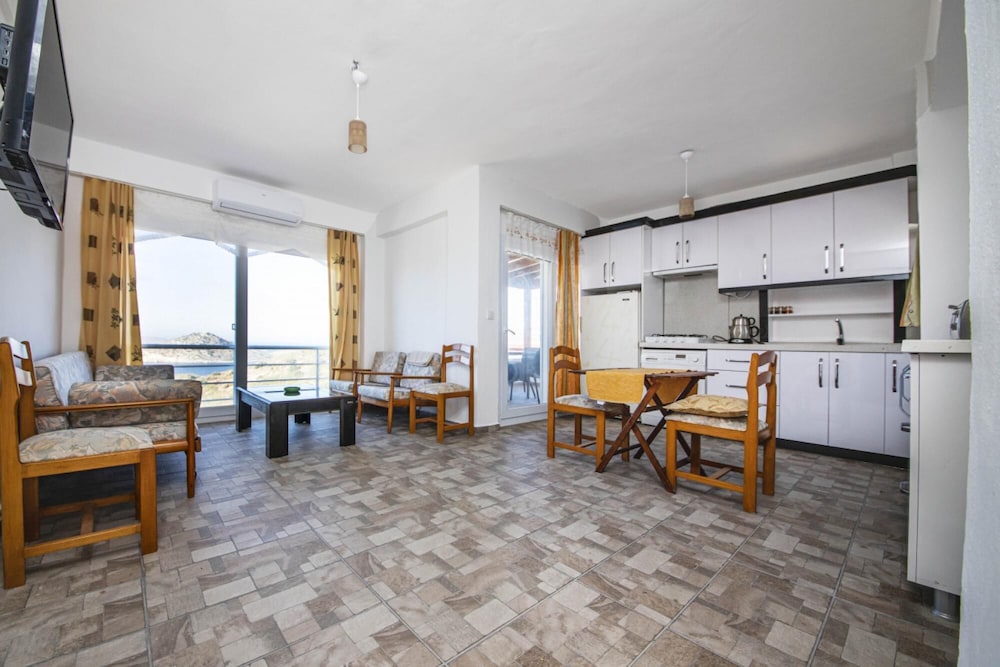 Peaceful House With Private Beach in Gumusluk view 3