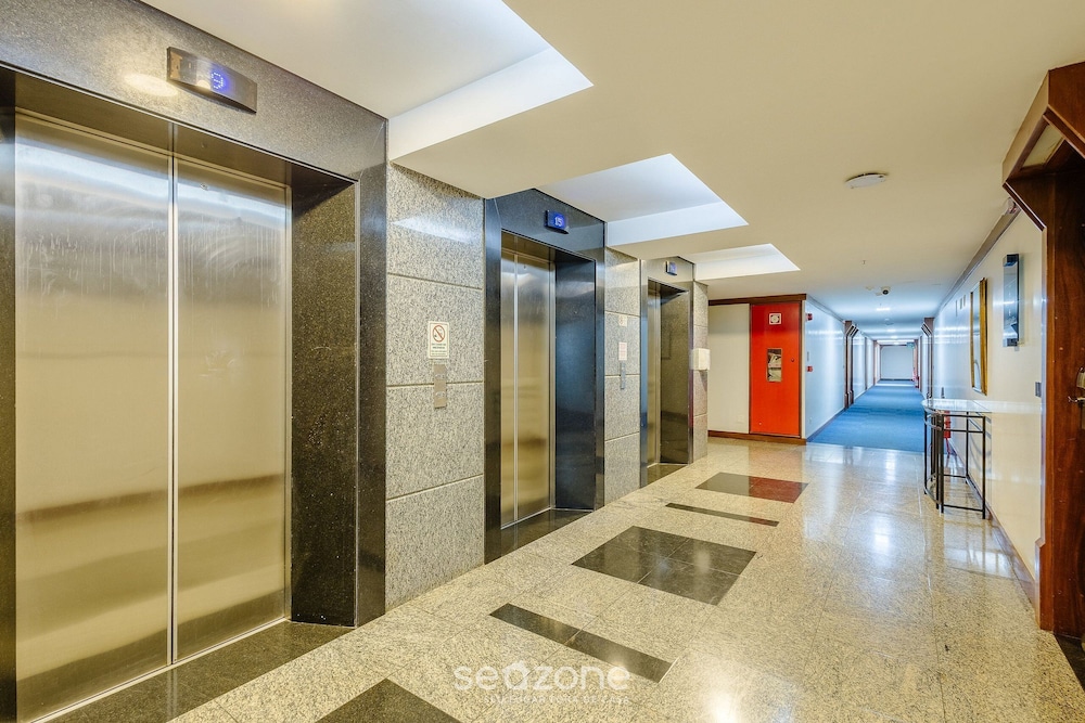 Apart in a Condo With a Pool in Asa Sul Bhe0405