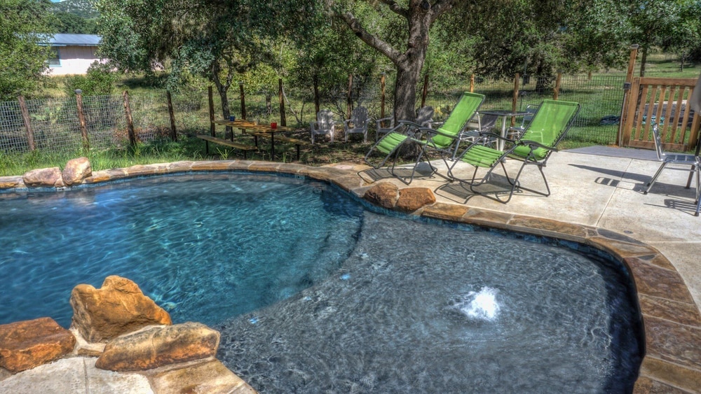 Bluebird Hill And Star Suite 5 Bedroom Home