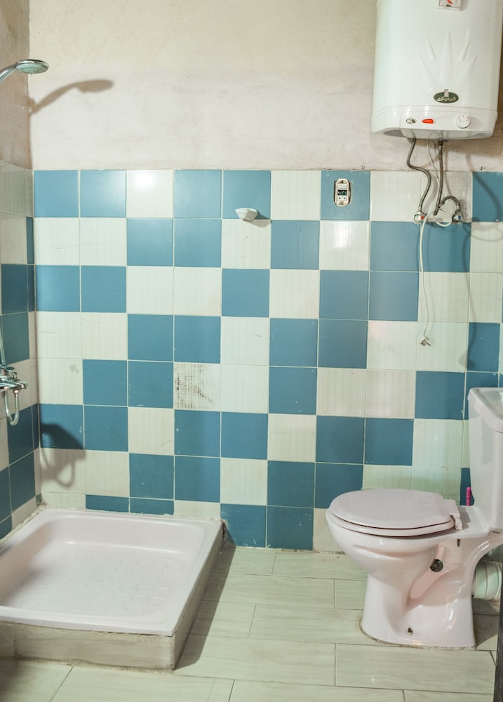 Zad Elmosafer Guest House