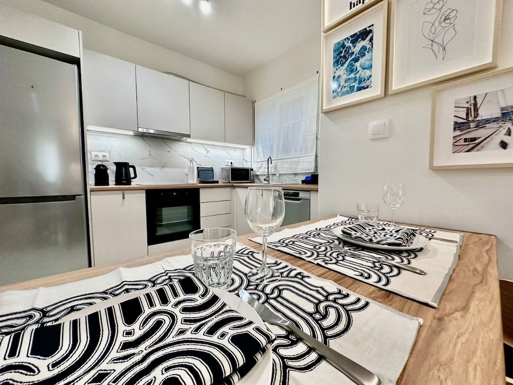 O&O GROUP -Classy Urban Haven Near Psyri