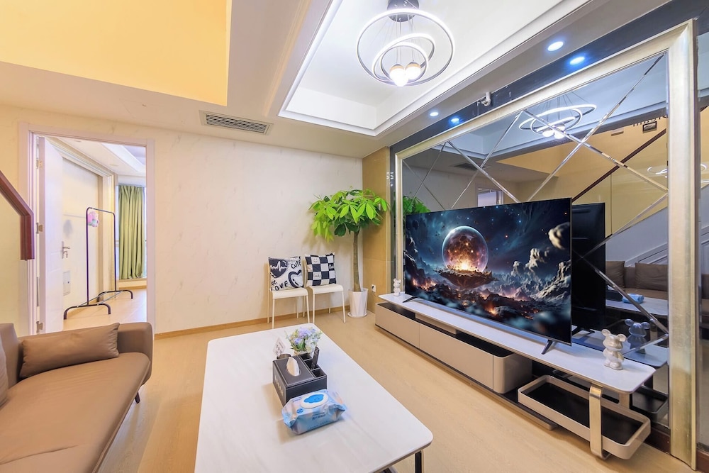 Beijing Sanlitun area duplex apartment