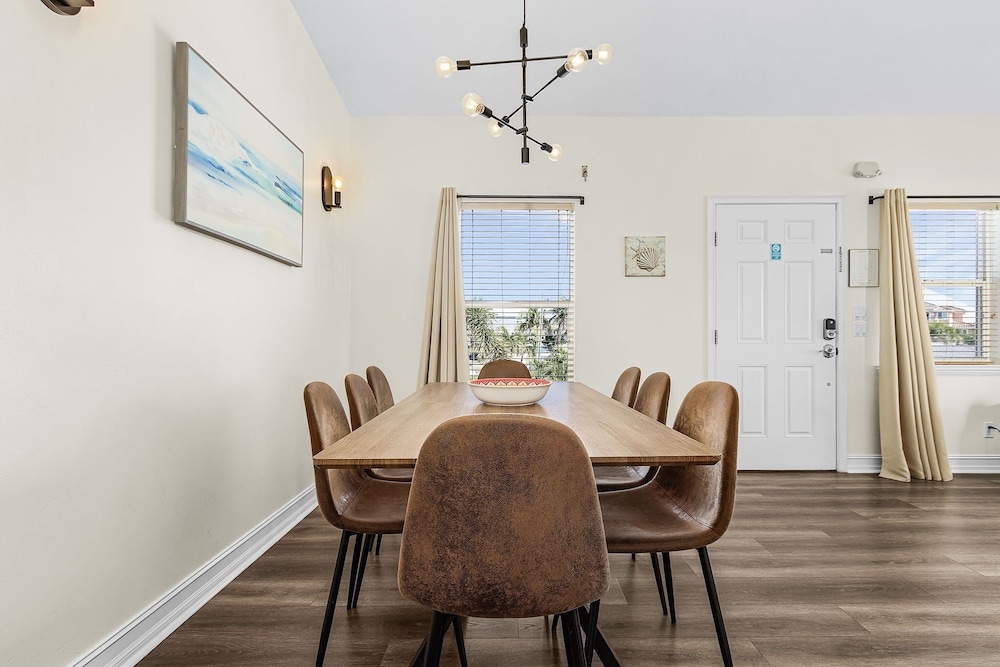241 Miramar Waves: 3br W/ Heated Pool 3 Bedroom Home