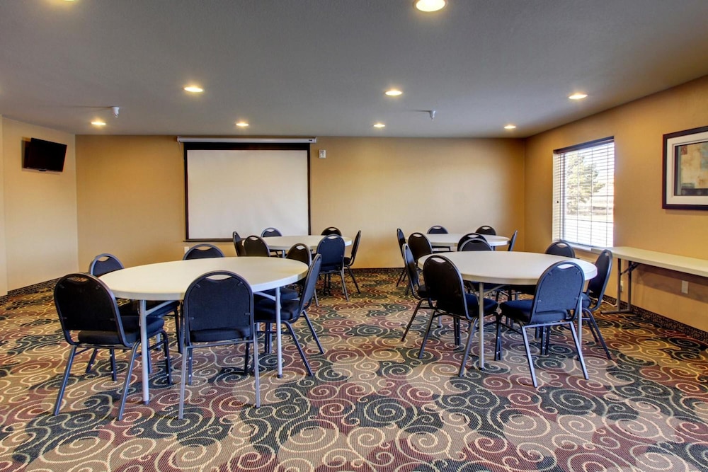meeting & event spaces