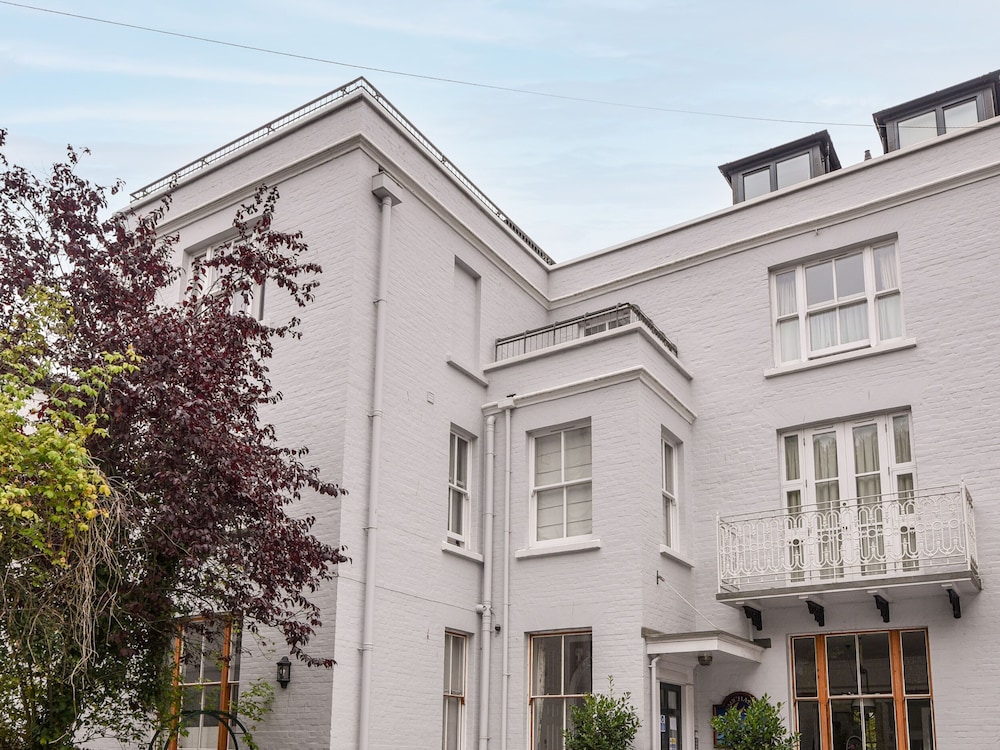 5 St Michaels House