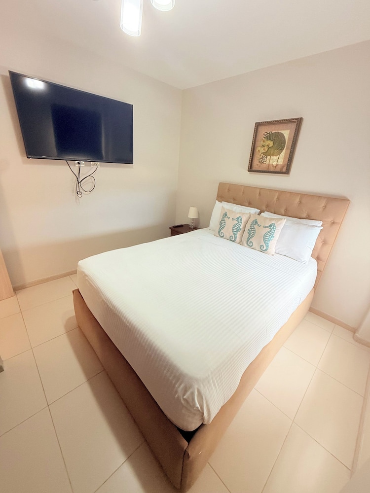 Jaco Bay 8th Floor Unit