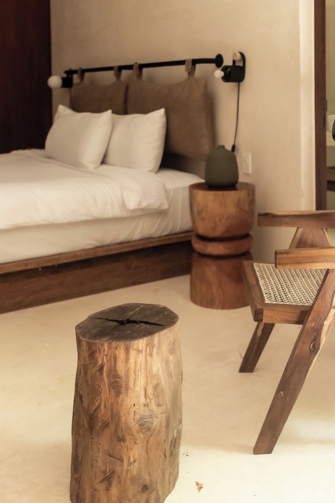 BT Homes - Zama Boho